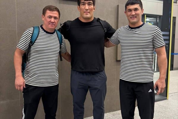 Олимпиада совриндорлари Японияга жўнаб кетишди