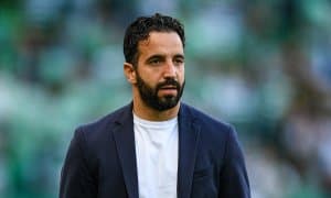 Каррагер Аморим нега бўшатилмаётганини тахмин қилди