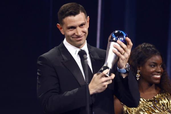 МЮ нега "Тhе Best" совриндоридан воз кечгани маълум бўлди