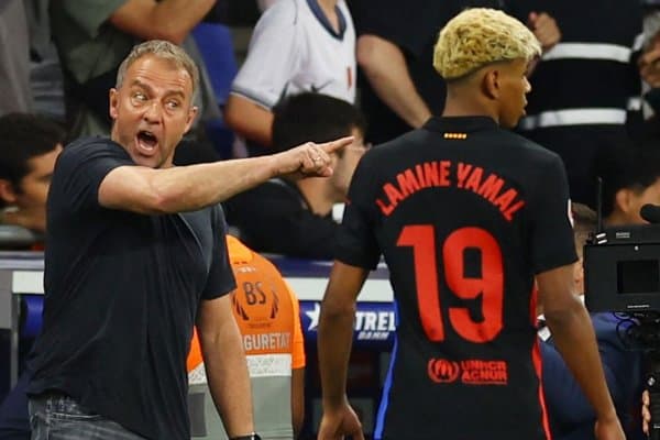 Ямал бош мураббий Фликка қарши чиқди