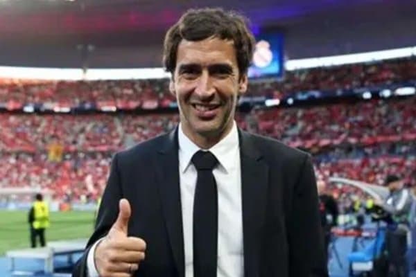 Бундеслига клуби “Реал” афсонасини чақирди