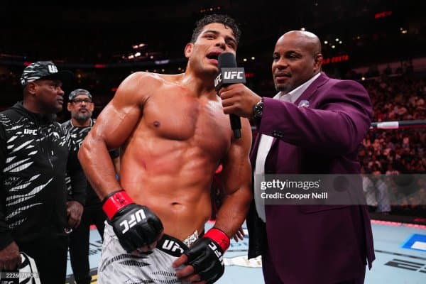 Пауло Коста: "Биргина зарбамдан сўнг, Шара Буллет кўриш қобилятини бутунлай йўқотади!"