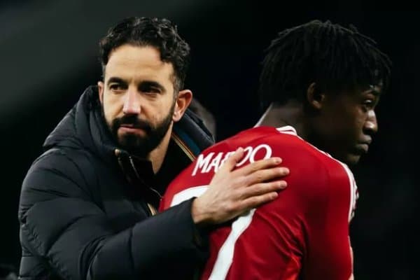 Аморим МЮнинг қароридан норози