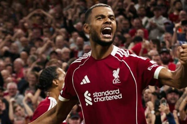 "Бавария" трансферлар ойнасида Гакпога ҳам қизиқиш билдирган