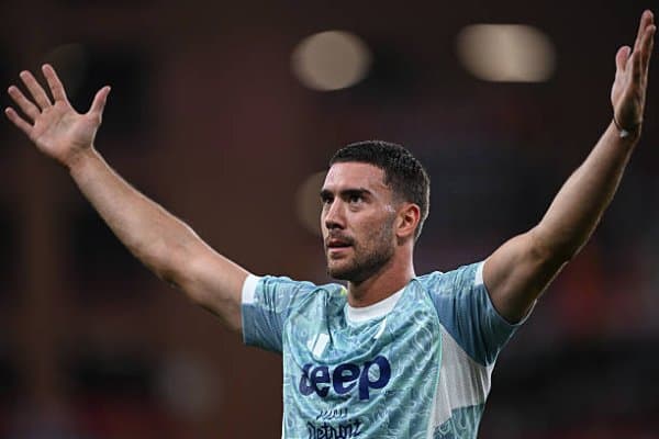 Душан Влахович 5 ўйиндан бери гол урмоқда