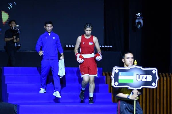 Олтиной Сотимбоева украиналик боксчини доғда қолдирди