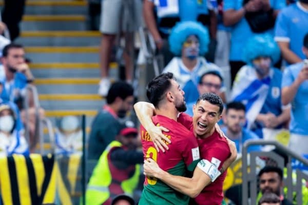 Бруну Фернандеш Роналдуга қарши борди