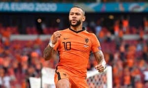 Депай Нидерландия сафида энг кўп гол урган ҳужумчига айланди