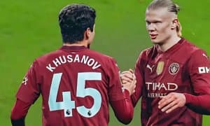 Холанд автобусга урилди