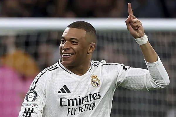 Мбаппе нега энг зўр футболчи эканини исботлаб беришди