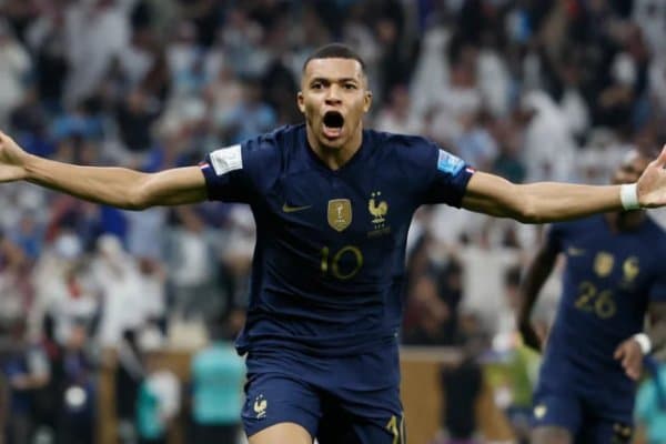 Мбаппе ўзини немислар олиб кетмоқчи бўлганини ошкор қилди