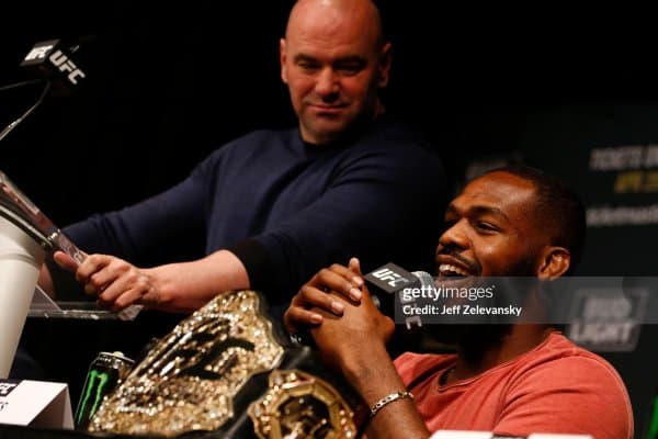 Дана Уайт: "Жон Жонснинг Оқ уйдаги турнирда жанг қилиш эҳтимоли — миллиарддан бирга тенг"