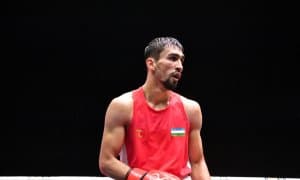 Абдумалик Халаков иштирокидаги жанг 2-раундда якунланди