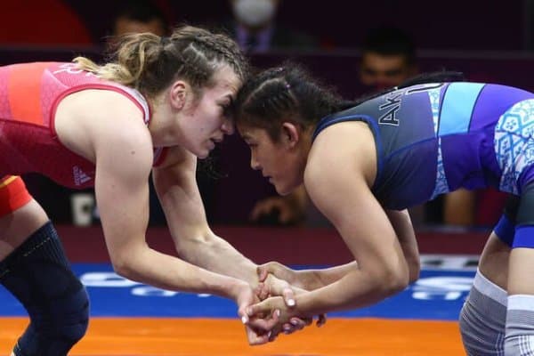 Бугун 3 нафар курашчи қизимиз жаҳон чемпионатида иштирок этади