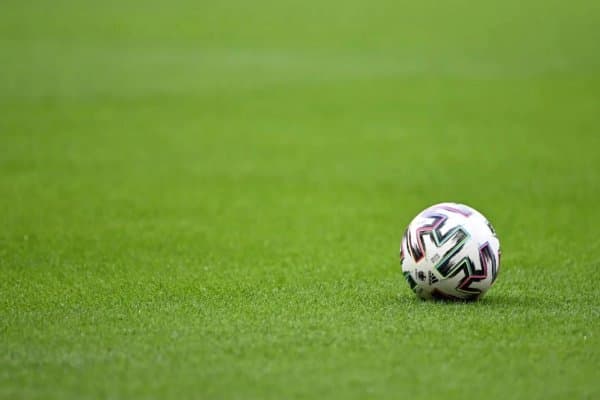 Терма жамоада ўйнаган футболчи учрашув вақтида вафот этди