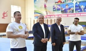 В Навои проходит семинар для тренеров по гимнастике