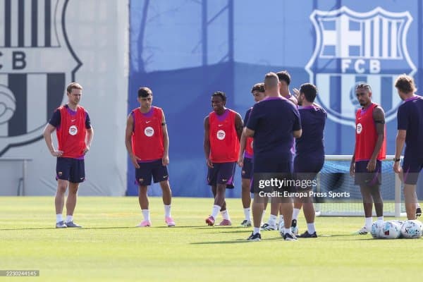 Грилиш "Барселона" сафидаги икки футболчининг ҳаракатларини юқори баҳолади