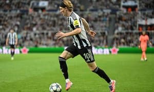 Энтони Гордон: "Ҳатто "Челси" ва "Манчестер Сити" ҳам "Барселона"дек тўпни назорат қила олмайди"