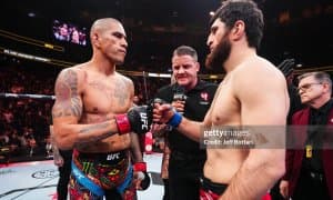 Гловер Тейшейра: "Алекс Перейра ва Магомед Анкалаев ўртасидаги реваншнинг 1-раунди даҳшат кечади"