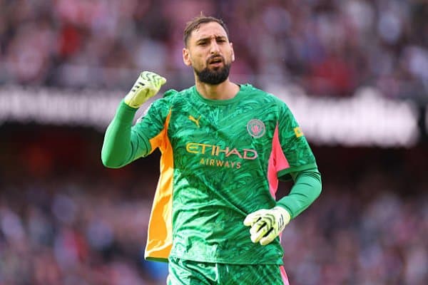 Гари Невилл: "Доннарумма "Сити"га катта таъсир кўрсатмоқда"