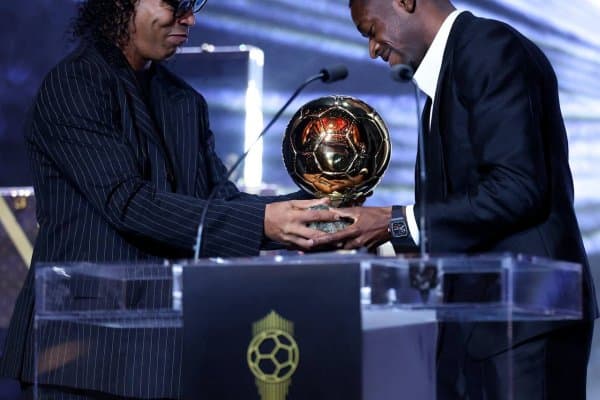 Дембеле: "Олтин тўп" шахсий мукофотдир, лекин аслида уни биз бир жамоа сифатида қўлга киритдик"