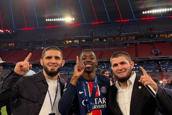 Ҳабиб Нурмагомедов Дембелени табриклади