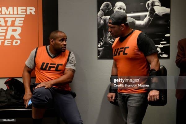 Даниэль Кормье: "Америкалик жароҳатлар бўлмаганида тарихдаги энг буюк жангчилардан бири бўларди"