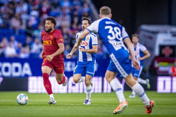 Ла Лига. "Эспаньол" "Валенсия" билан ўйинда сўнгги дақиқаларда мағлубиятдан қутулиб қолди