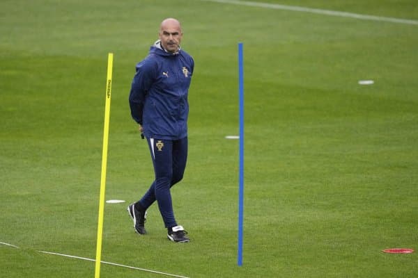 Терма жамоа мураббийини унинг сафарда эканлигидан фойдаланиб тунаб кетишди