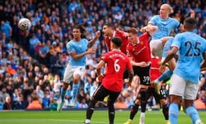 Манчестерликлар бирданига учта суперфутболчини нишонга олди