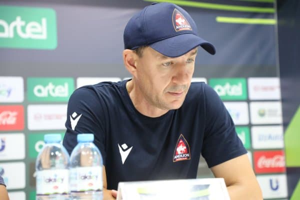 Максим Шацких: "Футболчилар мен учун қаҳрамон"