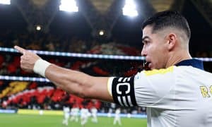 Ўзининг катта рекордини янгилаган Роналду эмоцияга берилиб кетди