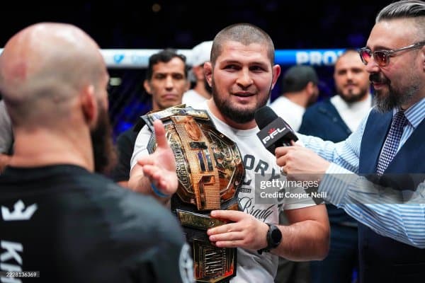 Хабиб Нурмагомедов: "Артём Лобов ва Зубайра Тухуғов жанги жуда ёрқин ўтиши аниқ"