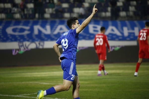 Суперлига. "Навбаҳор" қийинчилик билан "Қизилқум" устидан ғалаба қозонди (Видеошарҳ)