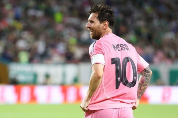 Шок хабар: Месси бошқа клубга ўтадиган бўлди