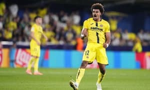 ЕЧЛ. "Наполи" Хойлунднинг дубли эвазига "Спортинг"дан устун келди, "Ювентус"нинг собиқ футболчиси эса туринликларни ғалабадан маҳрум этди 