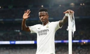 Винисиус бунақасини кутмаган бўлса керак...