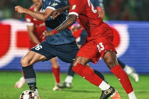 Эрон Про-лигаси. Остон Ўрунов захирадан майдонга тушган ўйинда "Персеполис" дуранг ўйнади