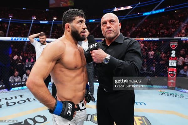 Арман Царукян: "Дэн Хукер партердан яхши ҳимояланади, бироқ курашни билмайди"