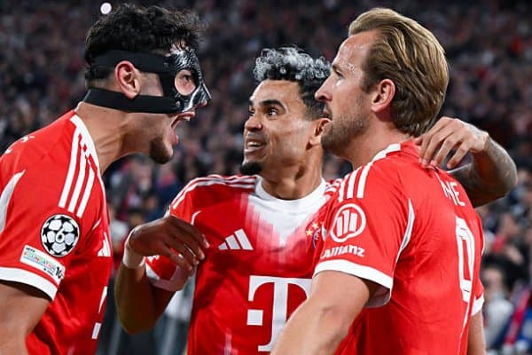 Манчестернинг икки клуби "Бавария" футболчисига кўз тикди