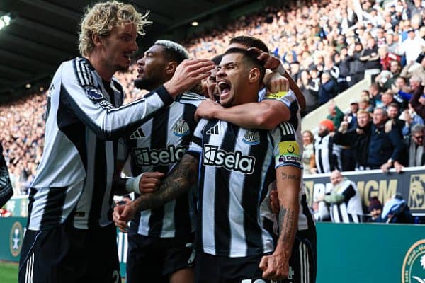 АПЛ. "Ньюкасл" ва "Астон Вилла" "Ноттингем Форест" ҳамда "Бёрнли"ни енгди 