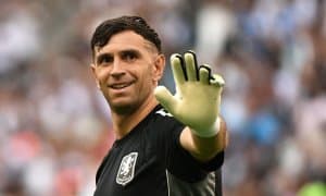 Манчестерга яна дарвозабон олмасак бўлмайди