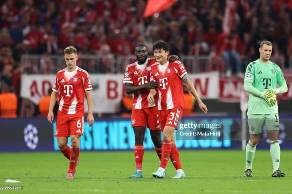 АПЛнинг икки клуби "Бавария" ҳимоячисини нишонга олди