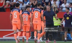 "Барселона" бош мураббийи Флик жамоанинг жисмоний ҳолатидан норози