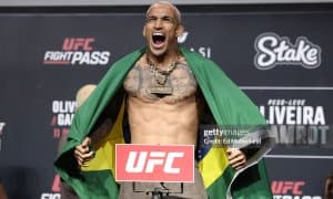 "UFC Rio" турнири иштирокчилари тарозидан ўтди