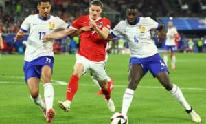 "Ливерпуль" франциялик ҳимоячини қўлга киритмоқчи