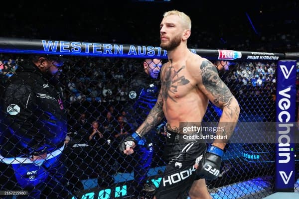 Дэн Хукер: “Ҳеч ким Арман Царукян билан жанг қилишни хоҳламайди”