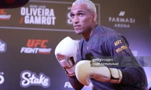 Чарльз Оливейра: "Алекс Перрейра Жон Жонсга зарба бера олса, уни нокаут қилади"