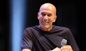 Зидан барча даврларнинг энг зўр футболчиси кимлигини айтди