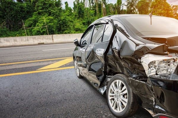 Мағлубиятсиз серия қайд этаётган боксчи автоҳалокатга учради